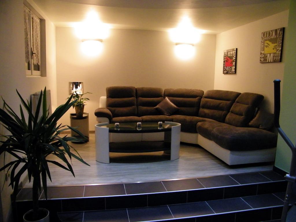 Grand Appartement Dans Villa Avec Parking Quartier Residentiel Жуаньи Номер фото